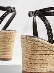 Schwarz - Forever Comfort® Nietenbesetzte Lederschuhe mit Keilabsatz - Bild 5 von 5