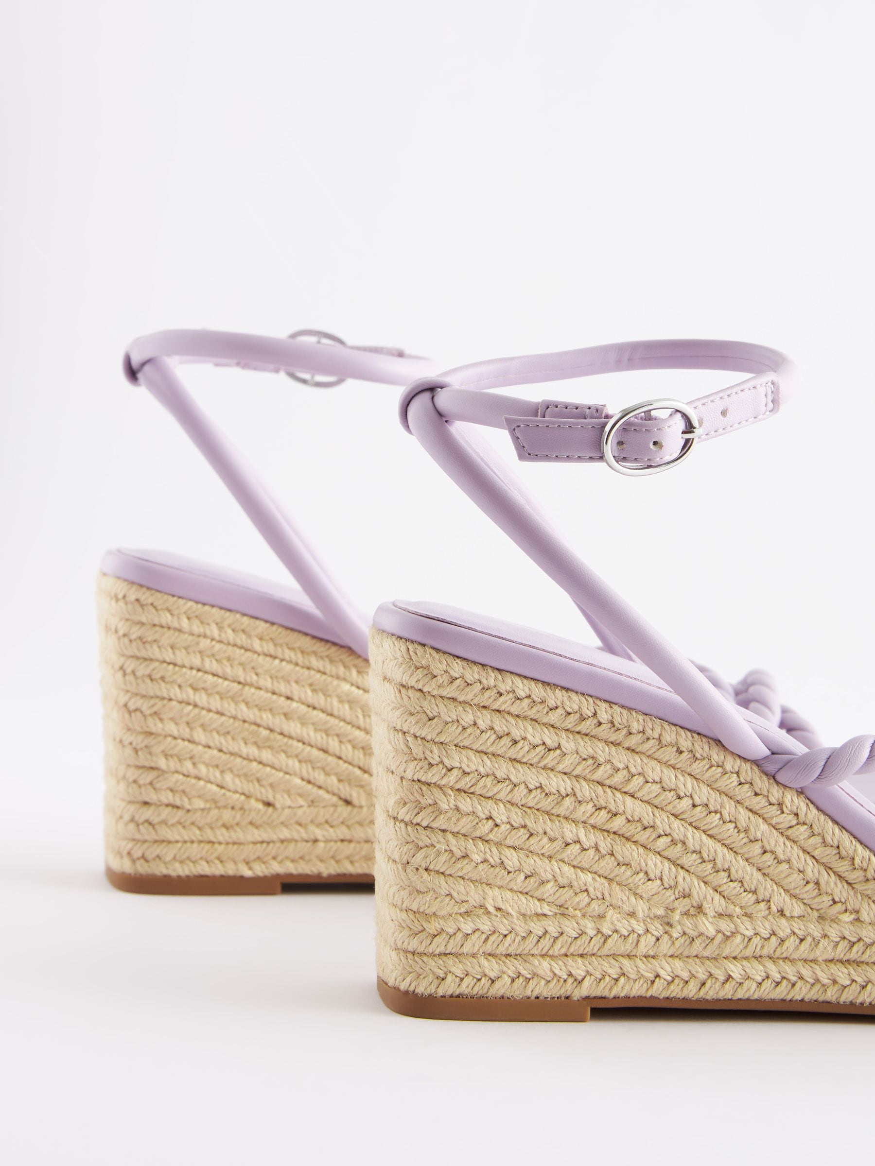 Lilac wedges 2025