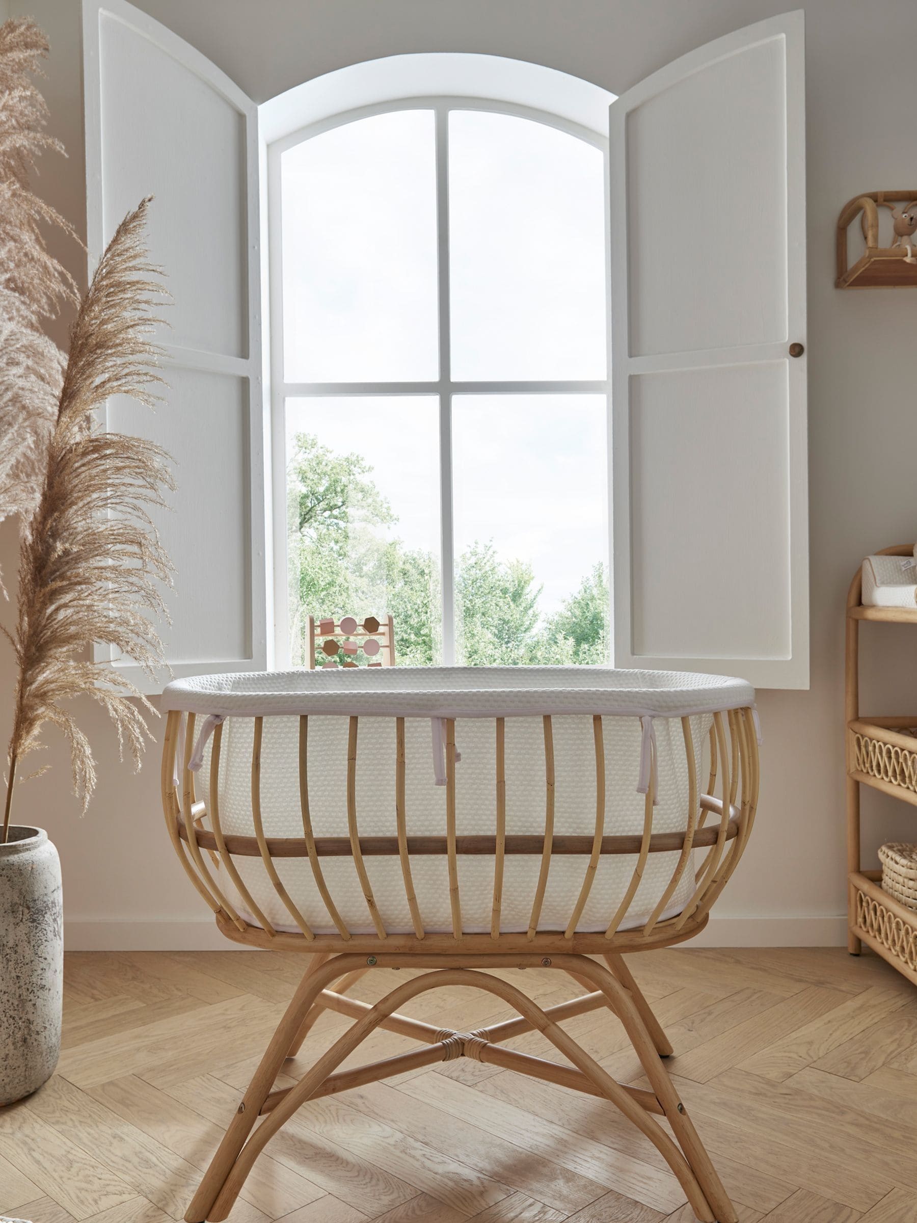 Cuddleco Aria Rattan Baby Crib And Mattress - Bedside Co-Sleeping Cradle For Newborn Suitable For 0-6 Months - Mattress And Liner Included - Image 2