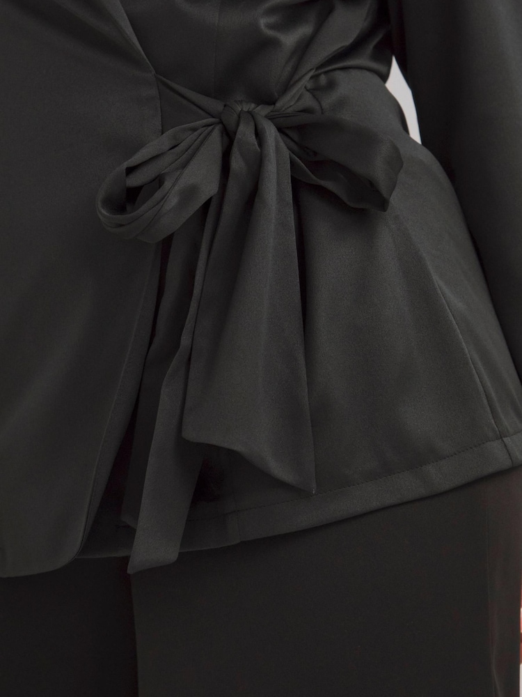 Simply Be Black Satin Back Crepe Tie Front Blazer - Image 5 of 5
