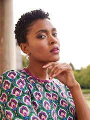 Another Sunday 100% Cotton Floral Print Poplin Short Puff Sleeve Tiered Smock Midi Dress - Image 4 of 7