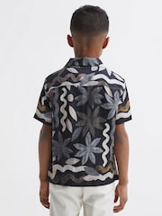 Reiss Black Delphi Senior Linen Floral Cuban Collar Shirt - Image 5 of 6