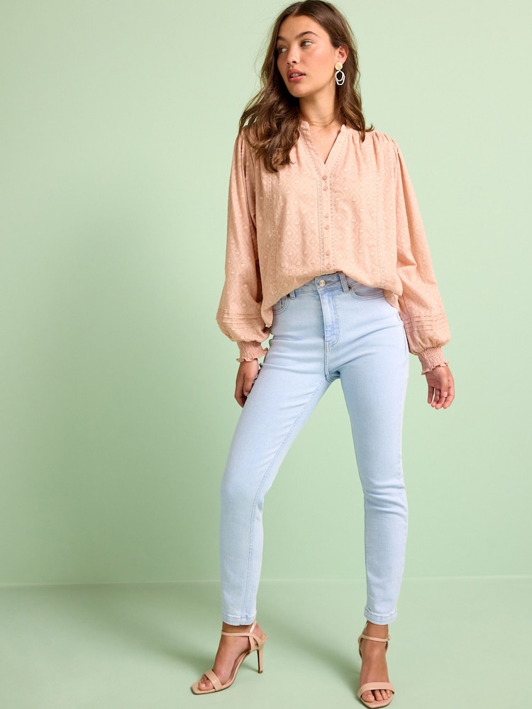 Rosarot - Strukturierte Bluse mit Spitzenbesatz - Bild 2 von 6 Rosarot - Strukturierte Bluse mit Spitzenbesatz - Bild 2 von 6
