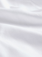 White 100% Cotton Herringbone Signature Trimmed Single Cuff Shirt - Image 7 of 7