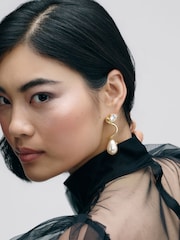 CERENE Statement Swirl Drop Earrings - Bild 1 av 6