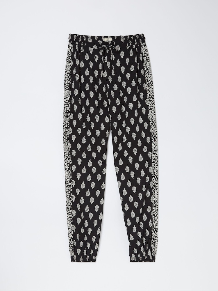 FatFace Black Lyme Batik Floral Trousers - Image 5 of 5 FatFace Black Lyme Batik Floral Trousers - Image 5 of 5