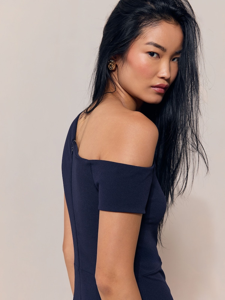Lipsy Navy Petite Off The Shoulder Gathered Waist Wide Leg Jumpsuit - Image 4 of 4