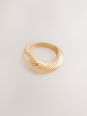 Gold Tone Dome Etched Ring - Image 3 of 5