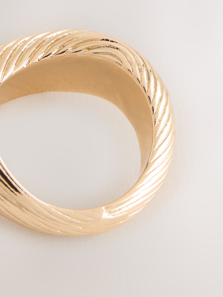 Gold Tone Dome Etched Ring - Image 5 of 5