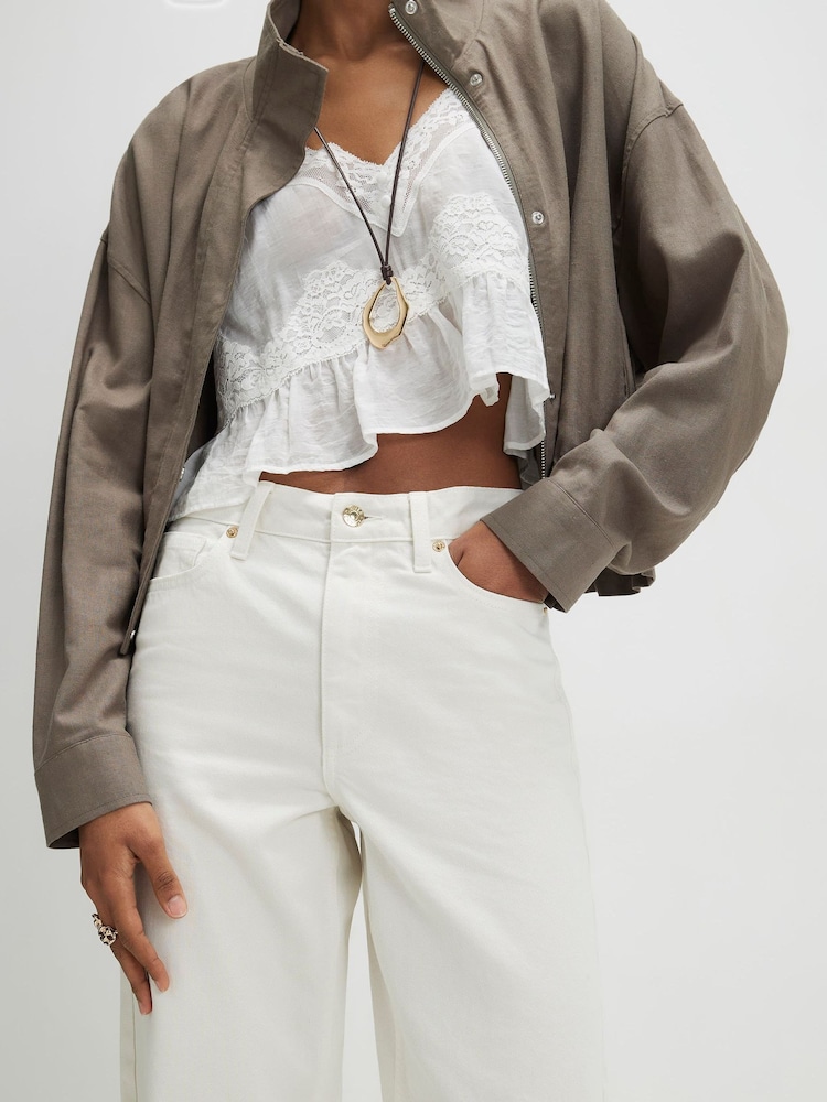 Vaqueros rectos holgados de talle alto de de River Island - Imagen 4 de 4 Vaqueros rectos holgados de talle alto de de River Island - Imagen 4 de 4
