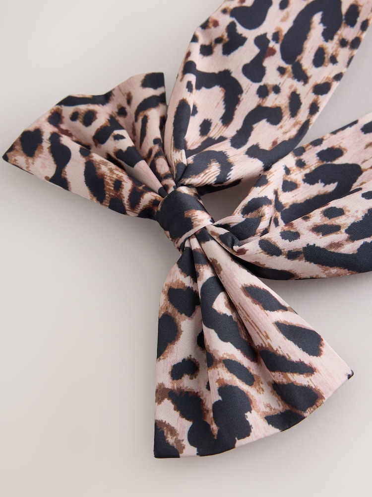 Leopard Printed Bow Hair Clip - Image 6 of 6