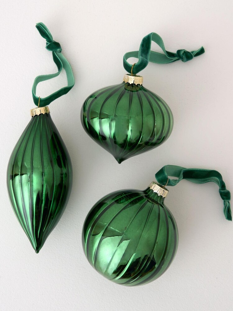 Truly Green Set of 3 Glass Baubles - Image 1 of 1