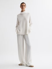Reiss Cream Edina Relaxed Wool-Cashmere Blend Roll Neck Jumper - Image 4 of 6
