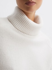 Reiss Cream Edina Relaxed Wool-Cashmere Blend Roll Neck Jumper - Image 5 of 6