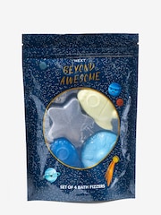 Set of 4 Space Fragranced Bath Fizzers - Image 3 of 3