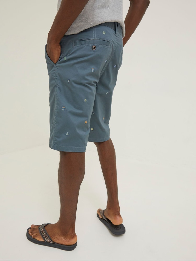 FatFace Blue Mawes National Forest Embroidered Leaf Shorts - Image 2 of 4