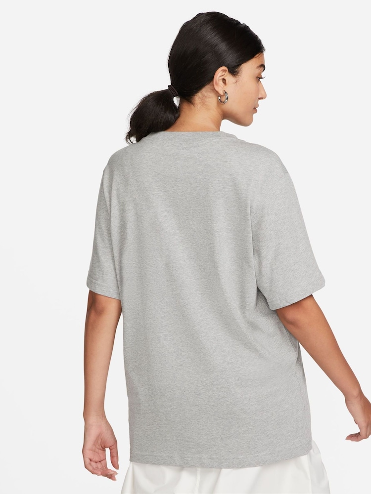 Nike Dark Grey Heather Oversized Mini Swoosh Sportswear T-Shirt - Image 2 of 4
