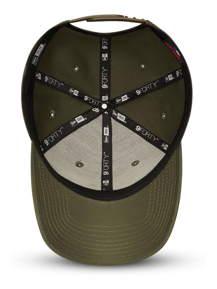 New Era® New York Yankees All Green 9FORTY Cap - Image 5 of 5 New Era® New York Yankees All Green 9FORTY Cap - Image 5 of 5