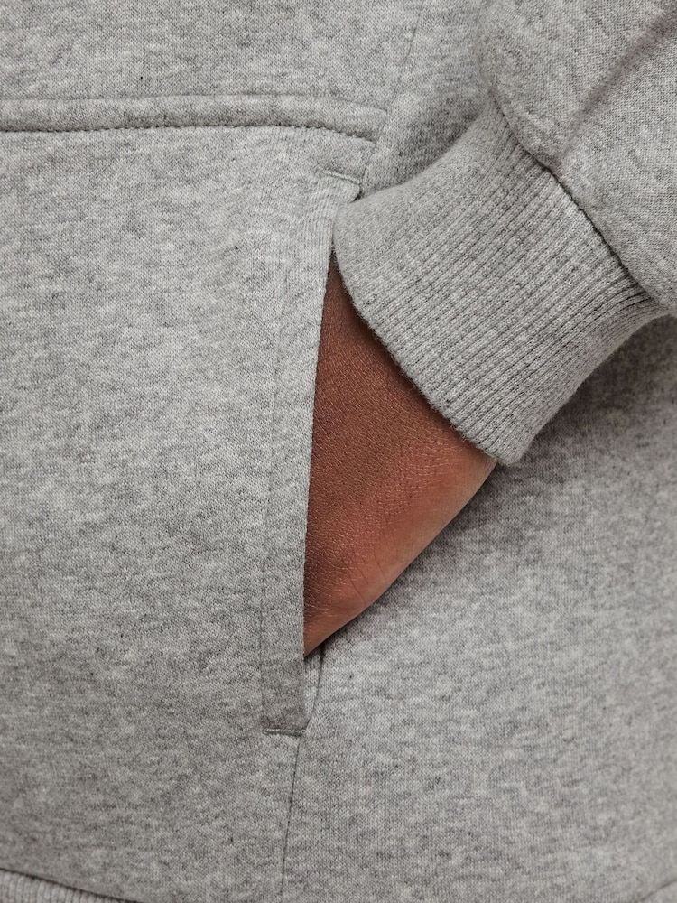 Gris oscuro jaspeado - Sudadera con capucha de polar estilo pulóver Club de Nike - Imagen 3 de 3 Gris oscuro jaspeado - Sudadera con capucha de polar estilo pulóver Club de Nike - Imagen 3 de 3