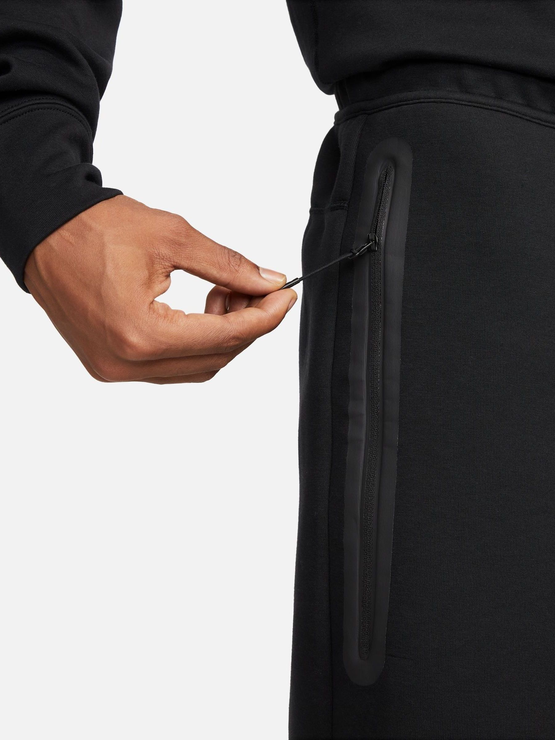 nike tech fleece shorts with zipper