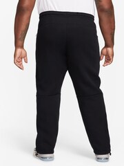 Noir - Pantalon de jogging Nike Tech en polaire à ourlet ouvert - Image 8 of 14