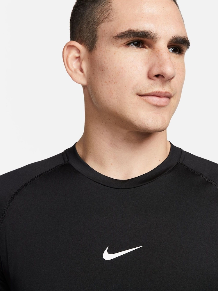 Czarny - Nike Pro Dri-FIT Slim T-Shirt - Image 5 of 6