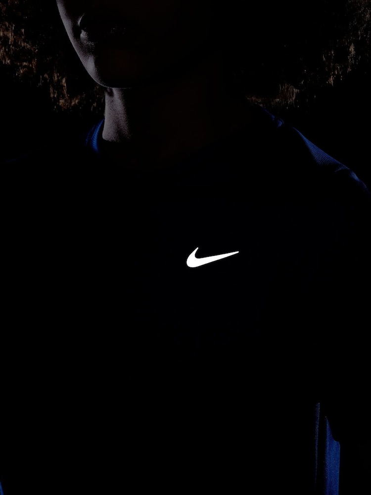 Nike Blue Dri-FIT Miler T-Shirt - Image 6 of 6