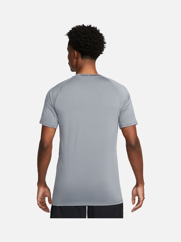 Дымчатый серый  - Nike Тонкая футболка Pro Dri-FIT Slim - Image 2 of 6