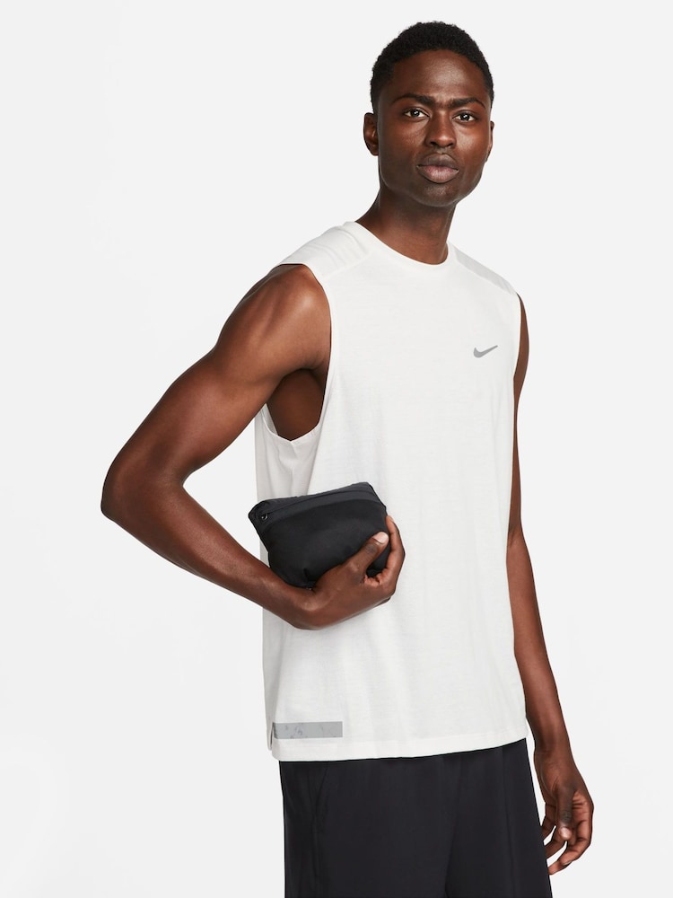 Zwart - Nike - Windrunner - Dun hardloopjack - Image 6 of 9