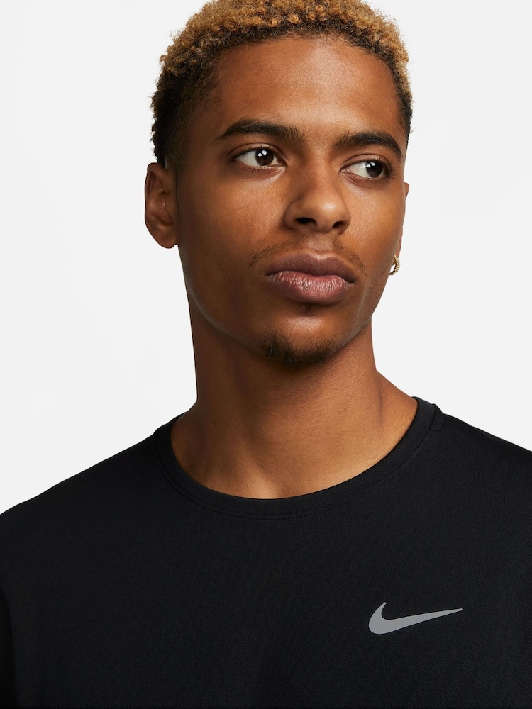 Nike Black Dri-FIT Miler Long Sleeve Running Top - Image 4 of 5