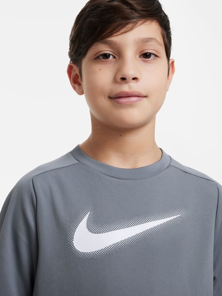 Nike Grey Dri-FIT Multi Graphic Training T-Shirt - Image 4 of 4 Nike Grey Dri-FIT Multi Graphic Training T-Shirt - Image 4 of 4