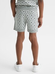 Reiss Sage Teaser Senior Abstract Printed Drawstring Shorts - Image 5 of 6