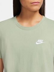 Nike Green Club Essentials T-Shirt - Image 3 of 3