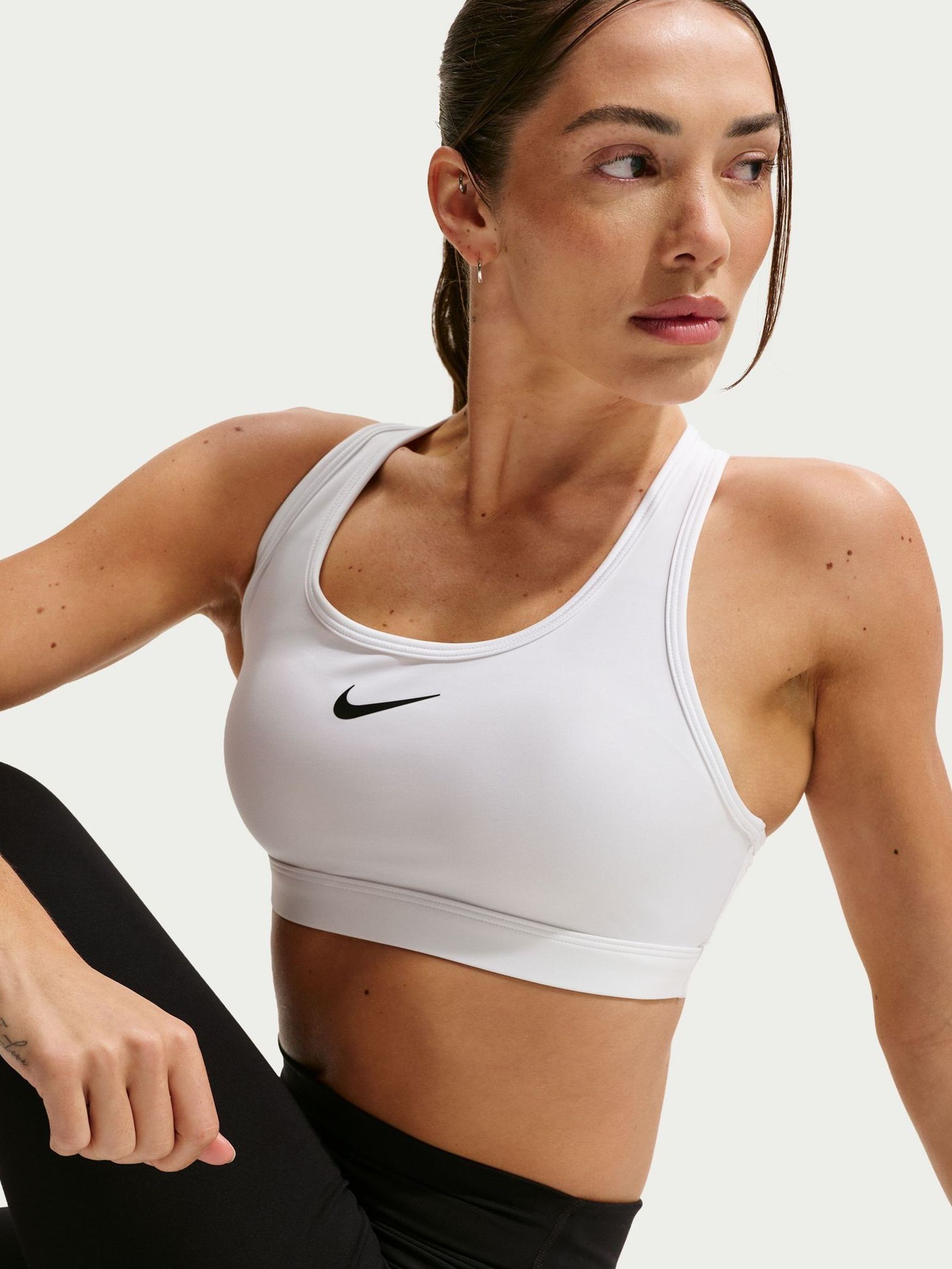 Nike Swoosh Medium-Support Padded Sports Bra