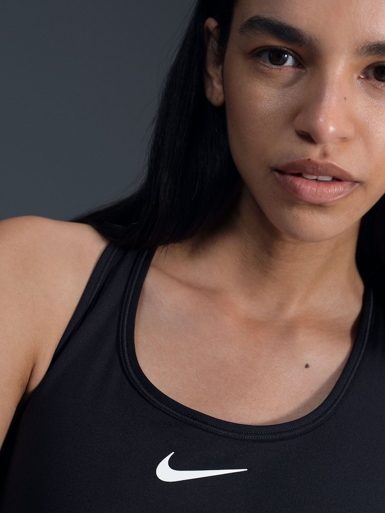 Zwart - Nike Medium Swoosh Support Padded Sports Bra - Image 5 of 8
