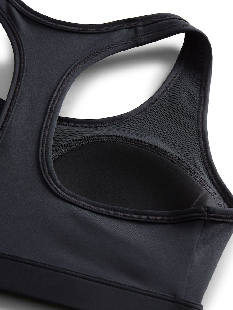 Zwart - Nike Medium Swoosh Support Padded Sports Bra - Image 7 of 8
