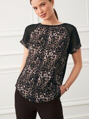 Schwarz/Braun/Animalprint - T-Shirt aus Mischgewebe mit Raglanärmeln - Bild 1 von 5