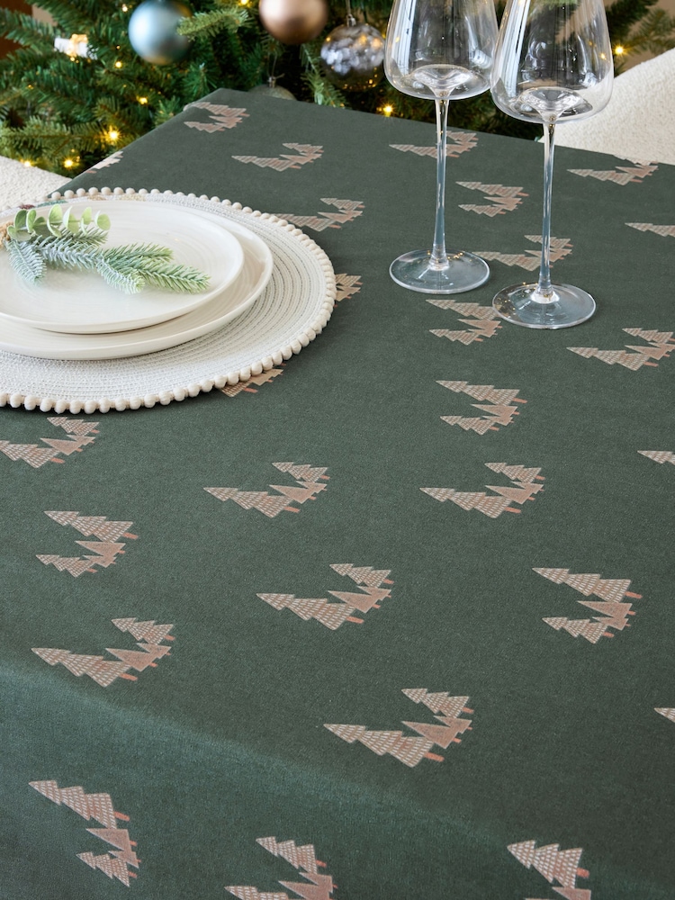 Green Christmas Tree 100% Cotton Wipe Clean Table Cloth - Image 2 of 3