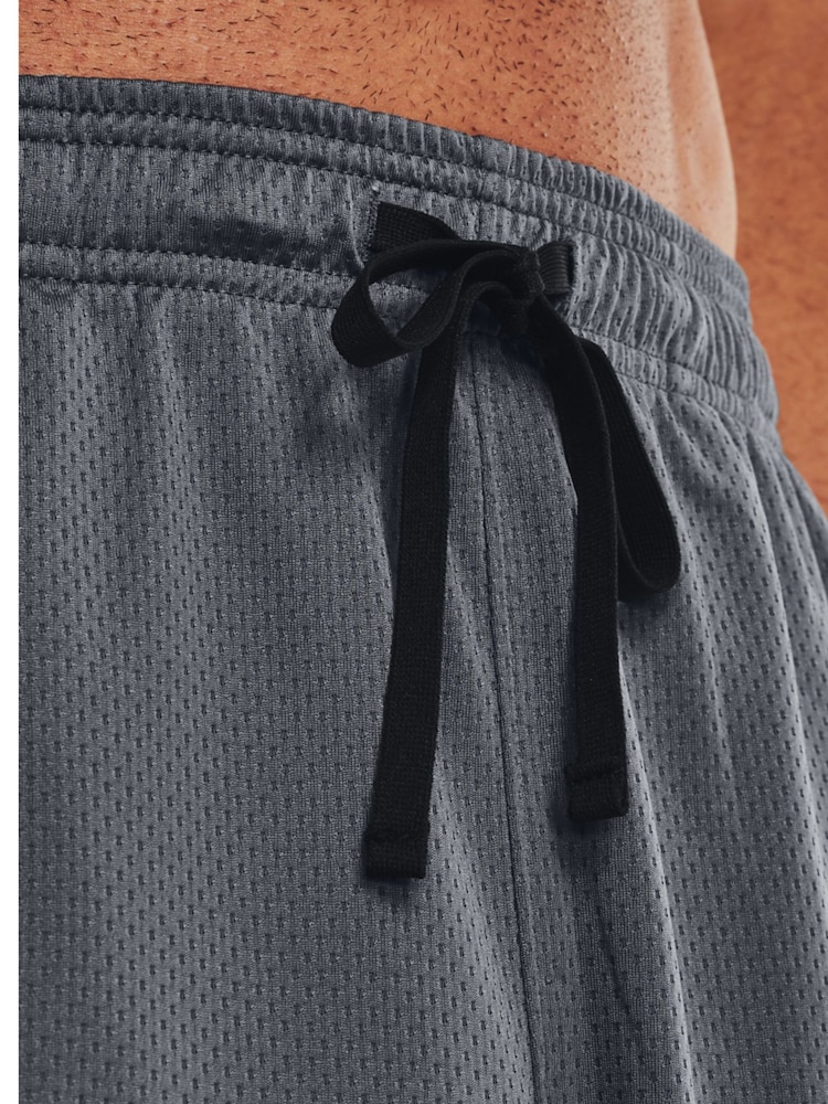 Under Armour Grey Tech Mesh Shorts - Image 4 of 6