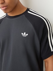 adidas originals Grey/Black Cali Waffle T-shirt - Image 4 of 5