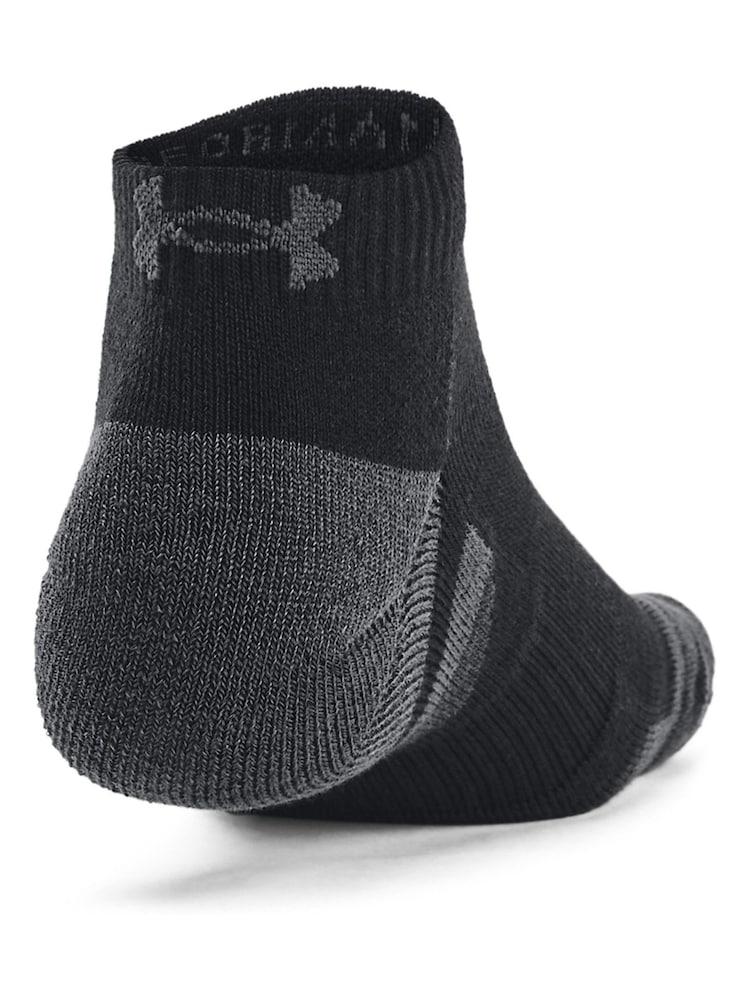 أسود - حزمة جوارب Tech بقصة منخفضة من Under Armour من 3 قطع - صورة 5 من 5 أسود - حزمة جوارب Tech بقصة منخفضة من Under Armour من 3 قطع - صورة 5 من 5
