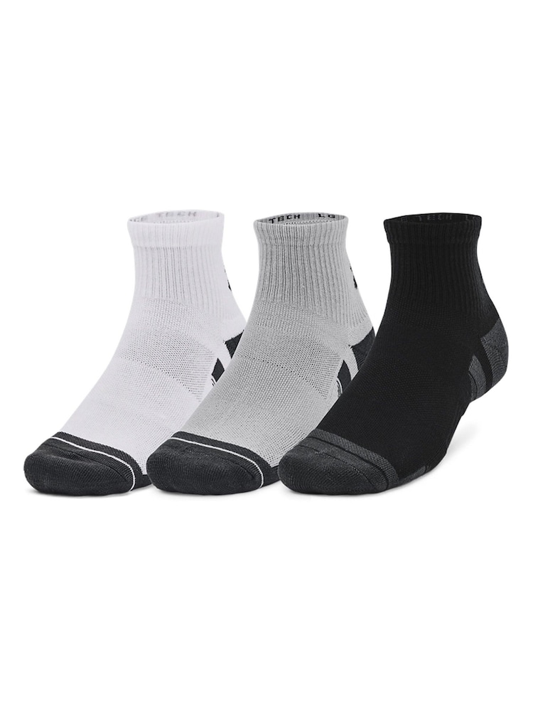 رمادي - حزمة جوارب Performance Tech من Under Armour من 3 قطع - صورة 2 من 7 رمادي - حزمة جوارب Performance Tech من Under Armour من 3 قطع - صورة 2 من 7