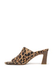 Vionic Animal Charlie Regular Fit Arch Support Sandals - Image 2 of 7