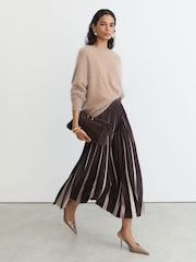 Grape Burgundy/Neutral - Reiss Serena Kontrast Falten Midi Rock - Bild 1 von 7