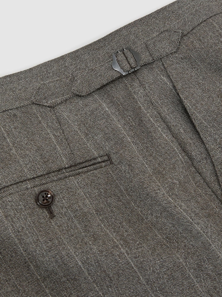 Reiss Deal Volnene hlače elegantne s črtami - Slika 7 iz 7 Reiss Deal Volnene hlače elegantne s črtami - Slika 7 iz 7