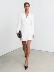 Reiss Annie Velvet Peak-Lapel Tuxedo Mini Dress - صورة 1 من 9