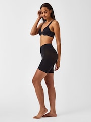 SPANXsculpt™ Seamless Power Mid-Thigh Shorts - Image 3 of 5