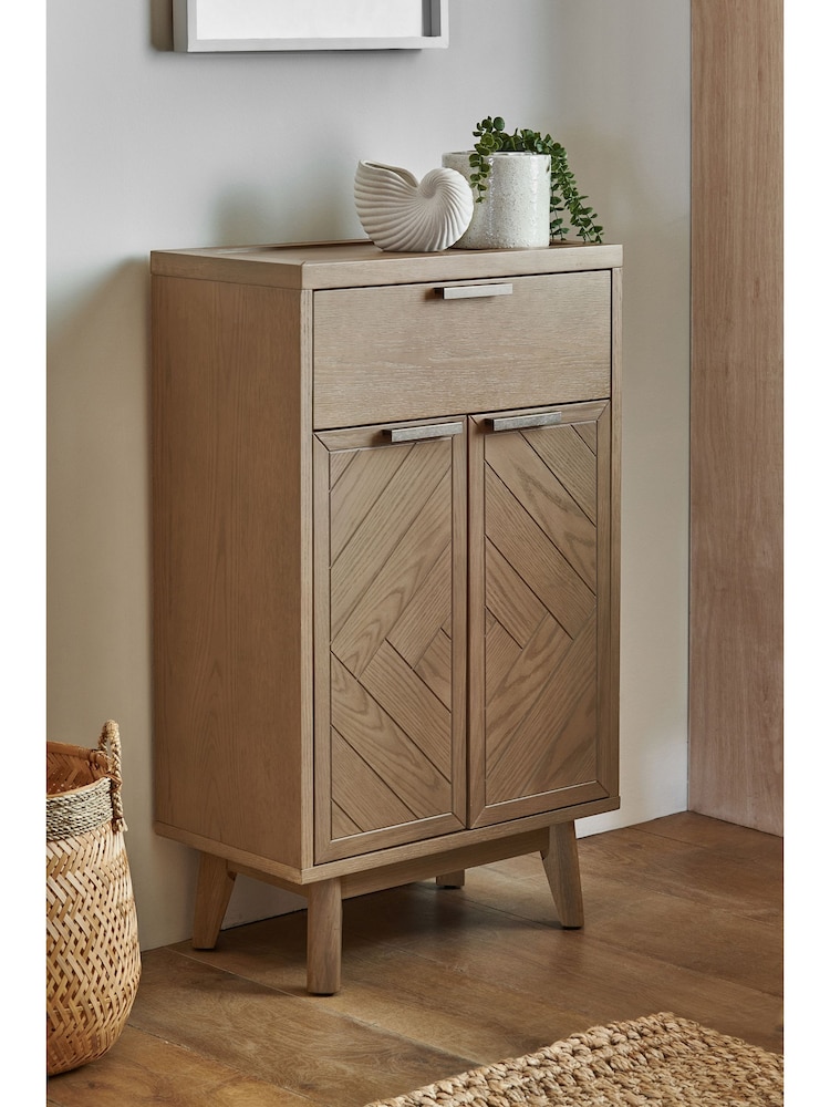 Natural Tetbury Solid Oak and Veneer Sideboard - Image 1 of 8