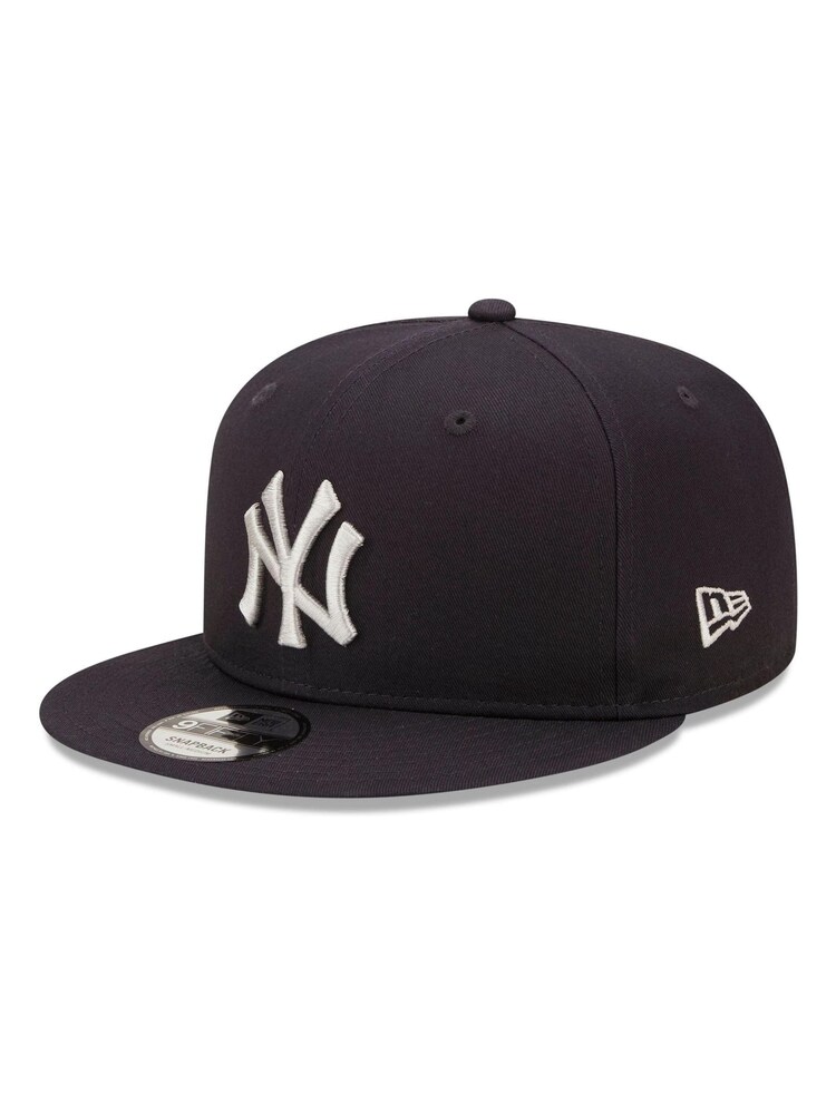 New Era® New York Yankees Team Side Patch Blue 9FIFTY Snapback Cap - Image 1 of 1