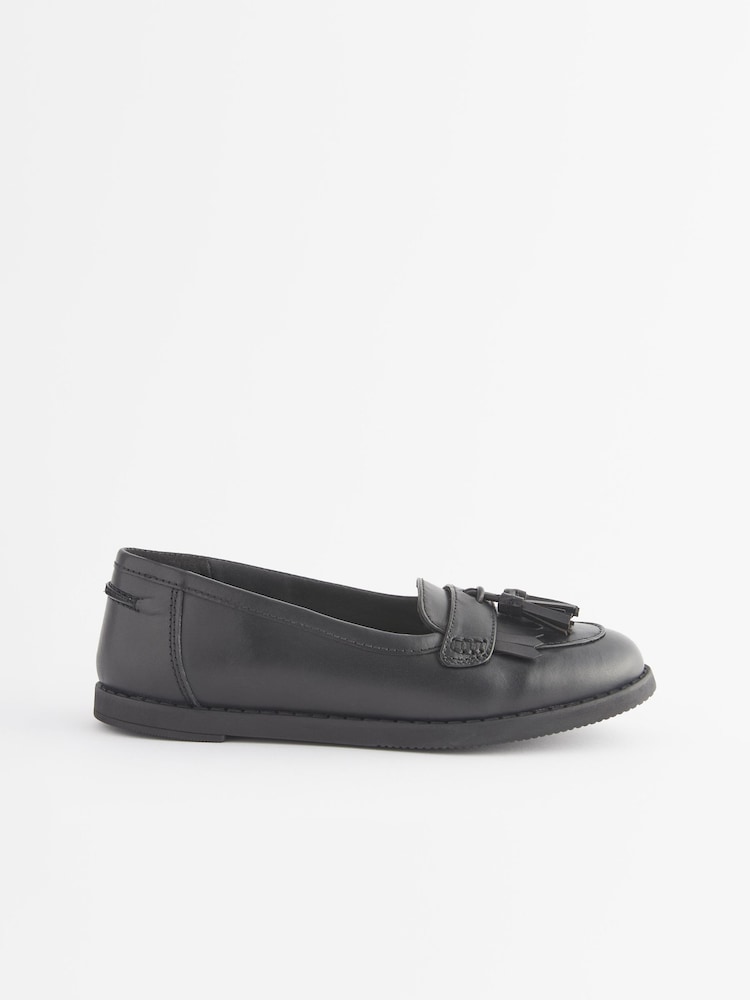 Mattschwarz - Quastenslipper aus Leder für die Schule - Bild 2 von 6 Mattschwarz - Quastenslipper aus Leder für die Schule - Bild 2 von 6